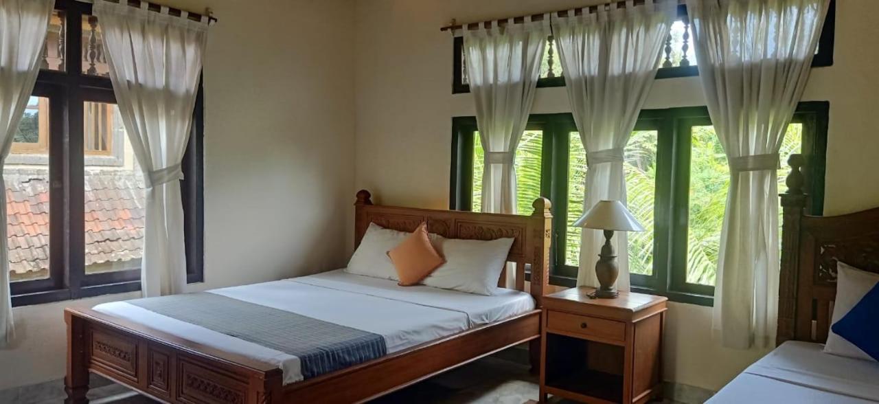 Family Guest House Ubud  Exterior photo